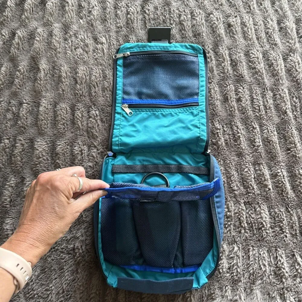 Vintage L.L. Bean Outdoors 90s Blue Hiking Travel Toiletry Bag